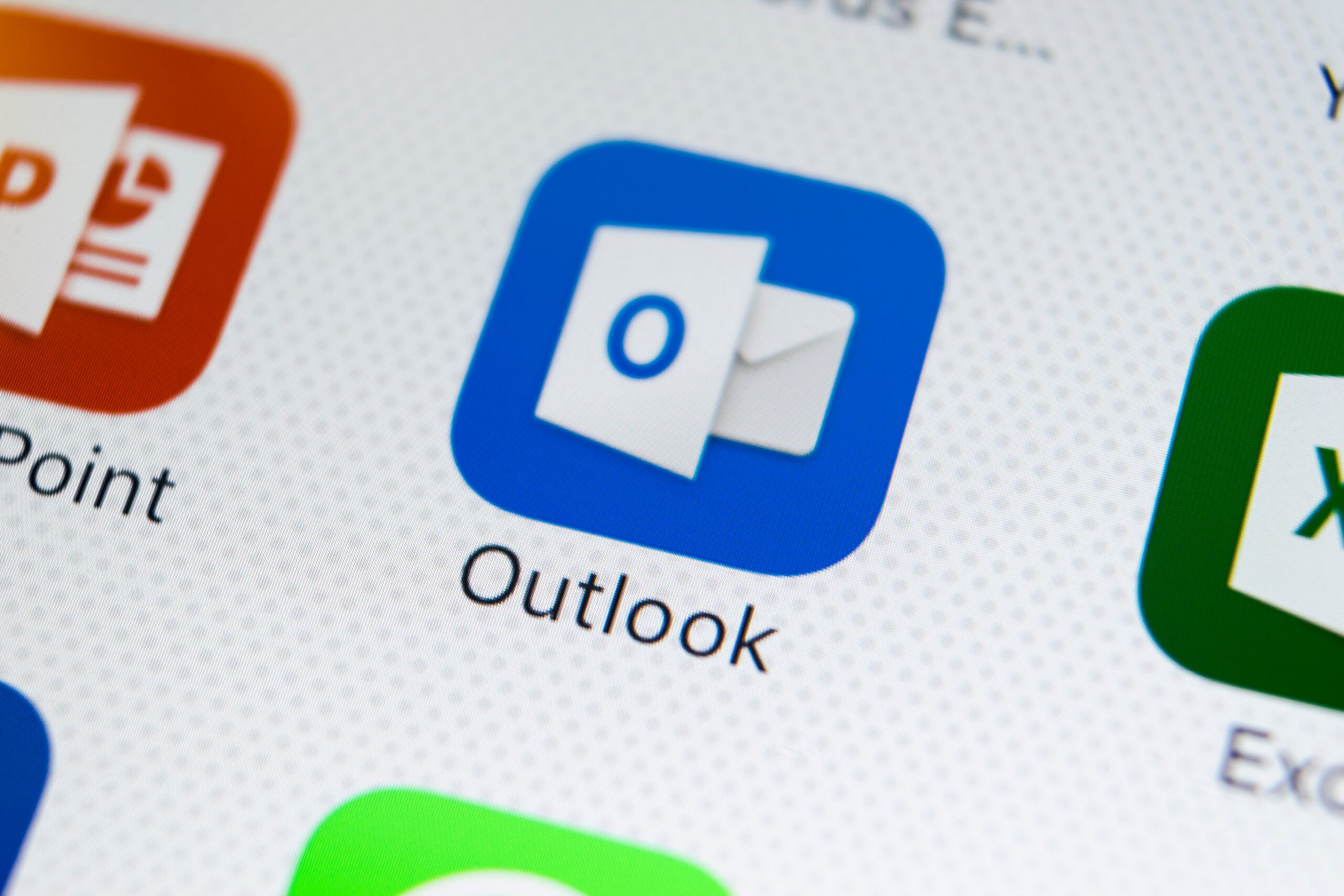 Delete Outlook Email