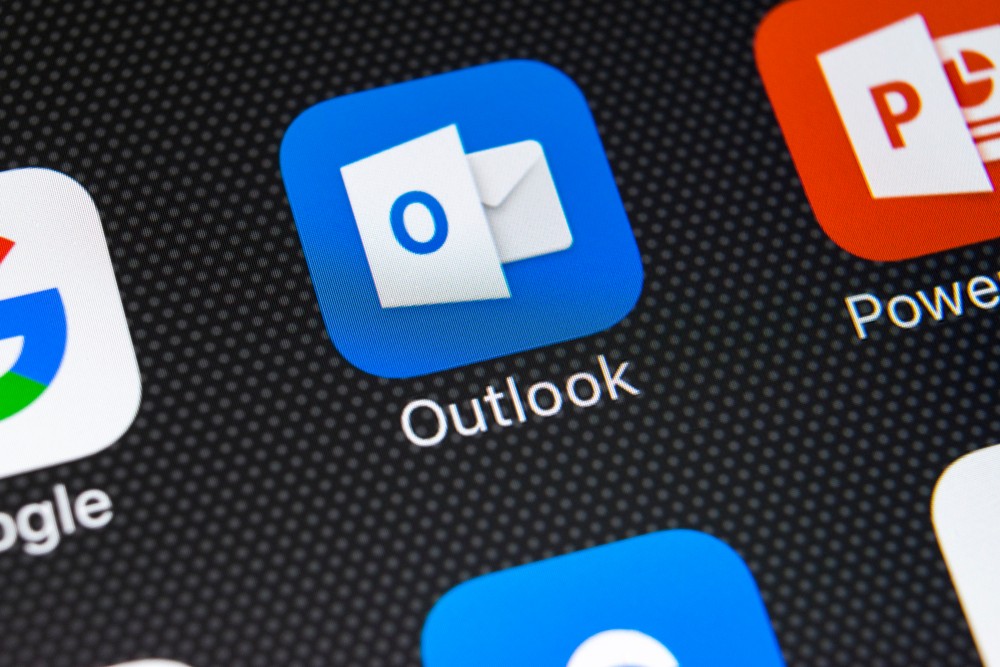 Outlook Dark Mode